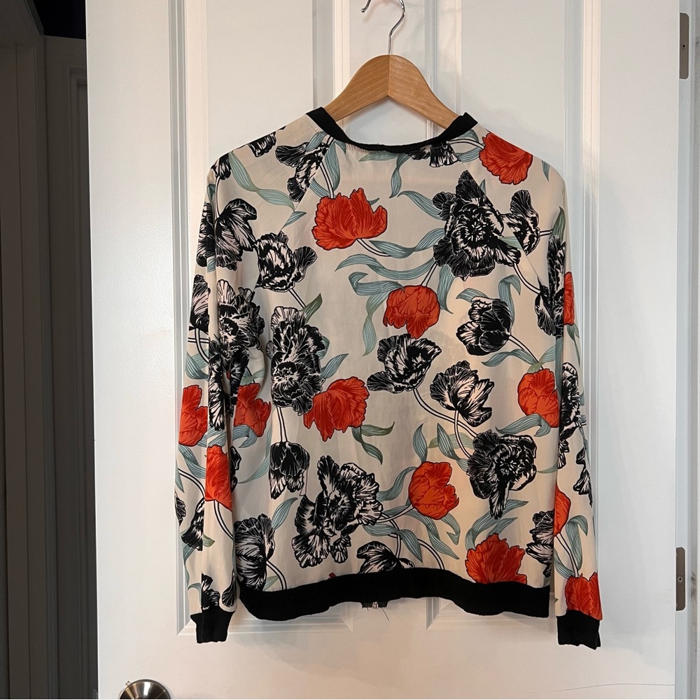 Light bomber jacket. - Picture 2 of 6
